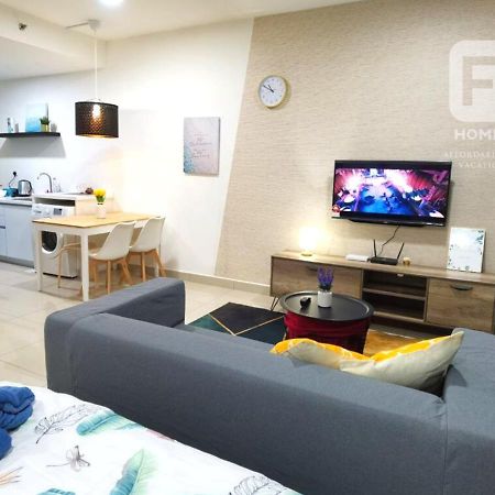 Netflix Wifi Trefoil Homestay Setia Alam Sacc Homestay Fe Shah Alam Exterior photo